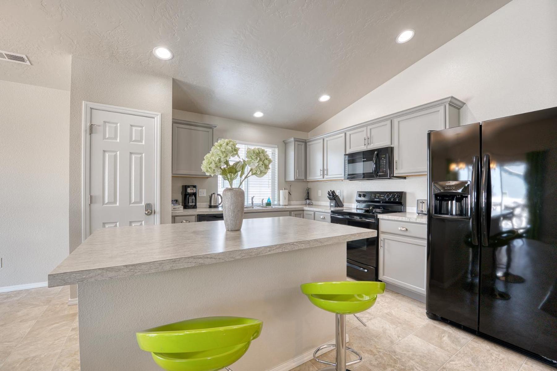 Family Friendly Playroom Garage Caldwell Bagian luar foto